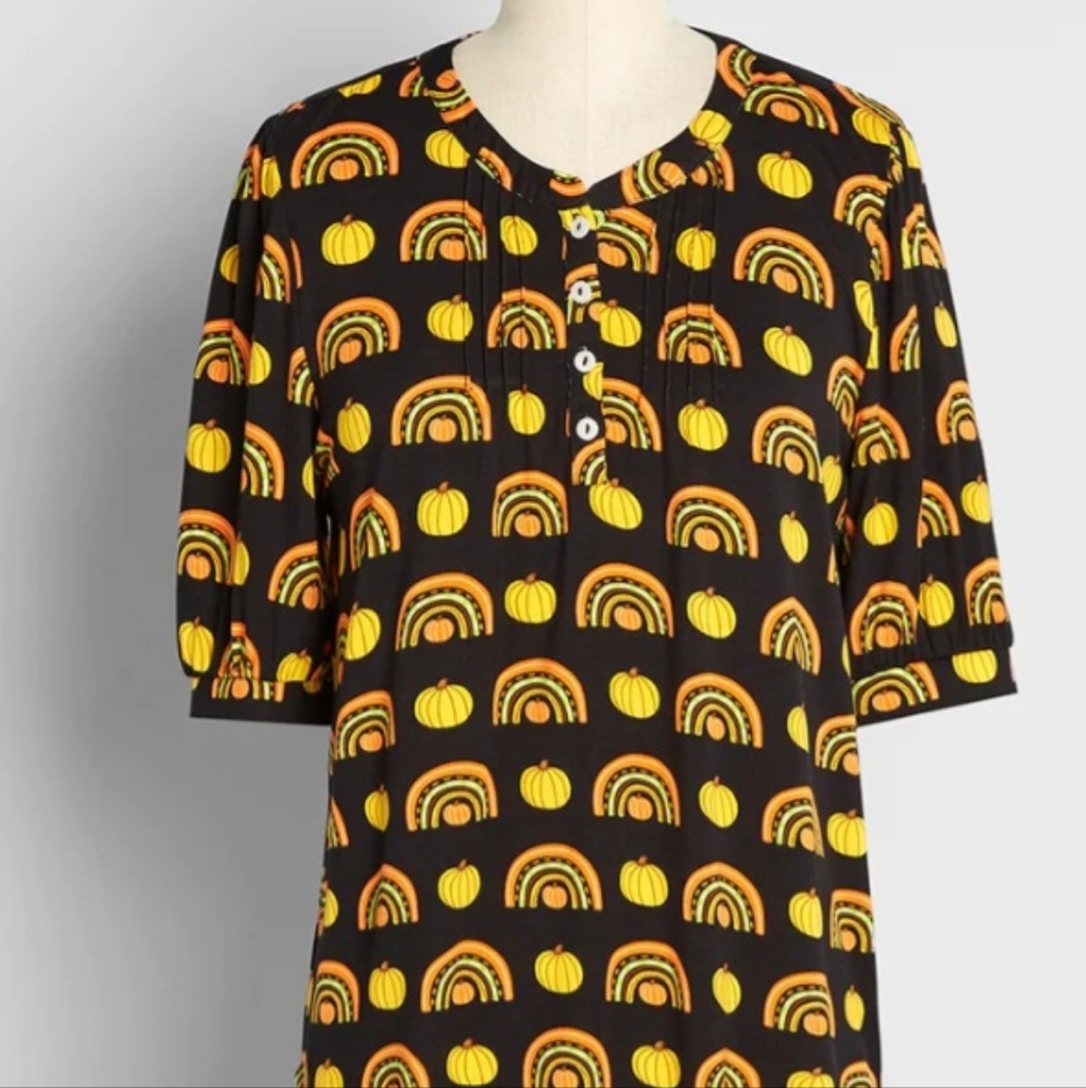 Winning Them Over Short-Sleeved Top